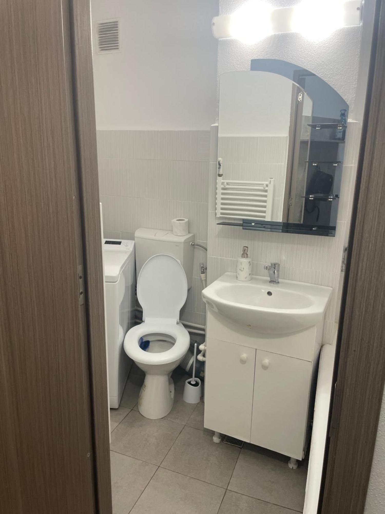 Maria Central Studio Râmnicu Vâlcea Exteriör bild